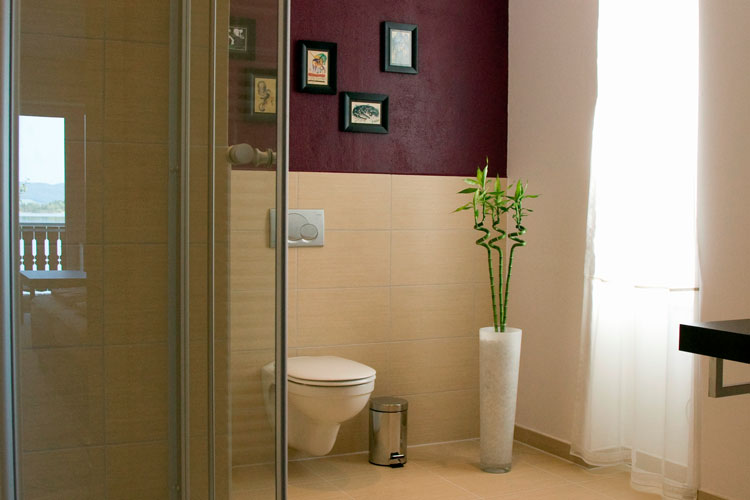 Badezimmer, Deluxe Seezimmer