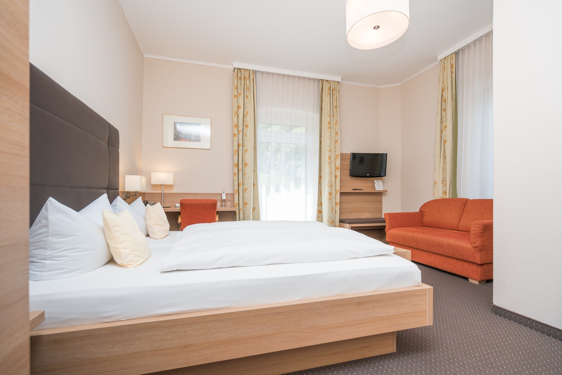 Doppelzimmer Berg/Straßenseite Komfort